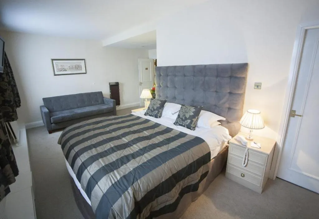 ***  The White Swan Hotel Halifax Reino Unido